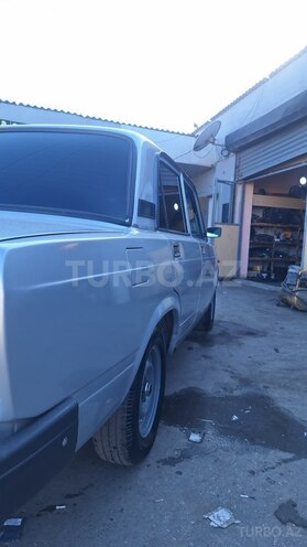 LADA (VAZ) 2107-2