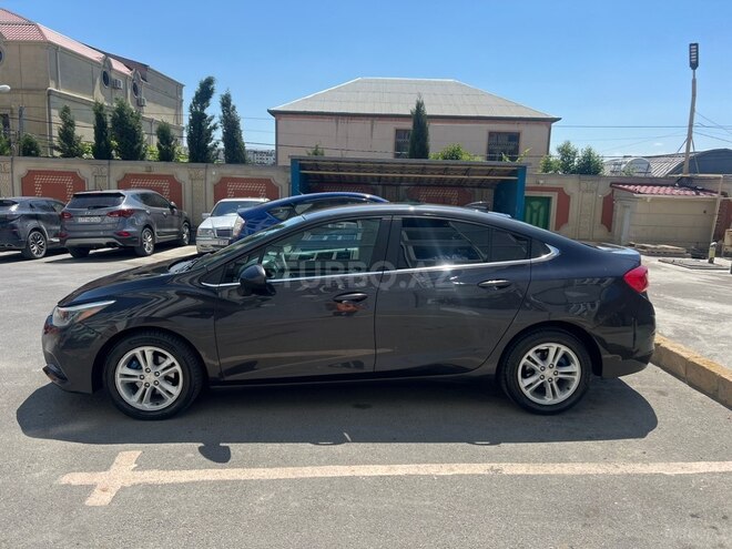 Chevrolet Cruze-5