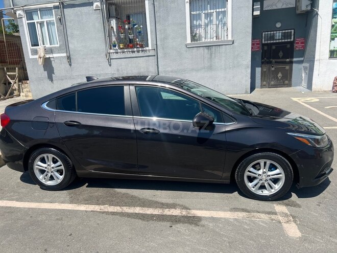 Chevrolet Cruze-2