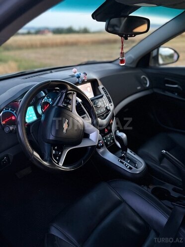 Chevrolet Cruze-4