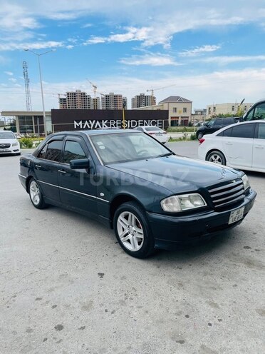 Mercedes C 240-1