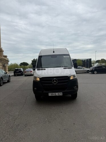 Mercedes Sprinter 319-1