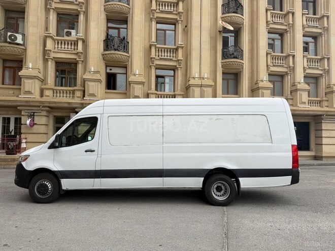 Mercedes Sprinter 319-4