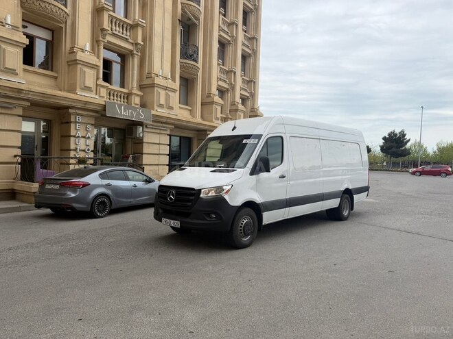 Mercedes Sprinter 319-9