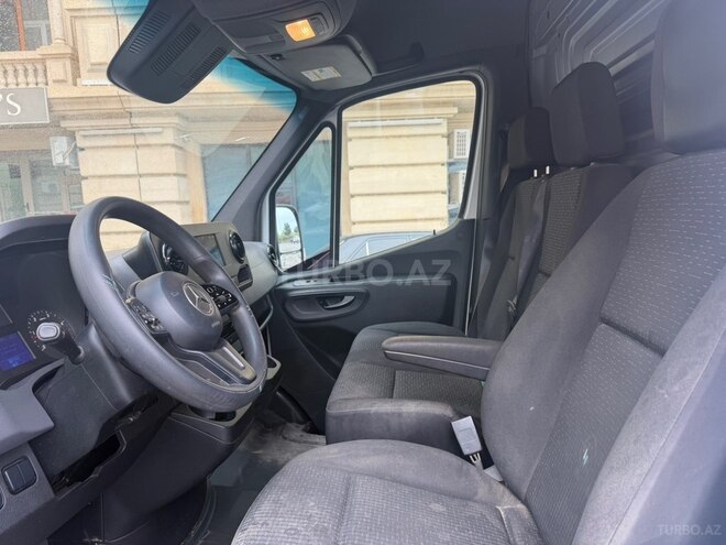 Mercedes Sprinter 319-14