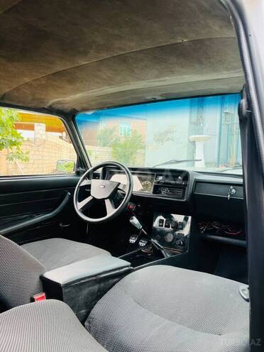 LADA (VAZ) 2107-2
