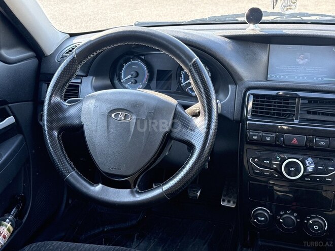 LADA (VAZ) Priora-12