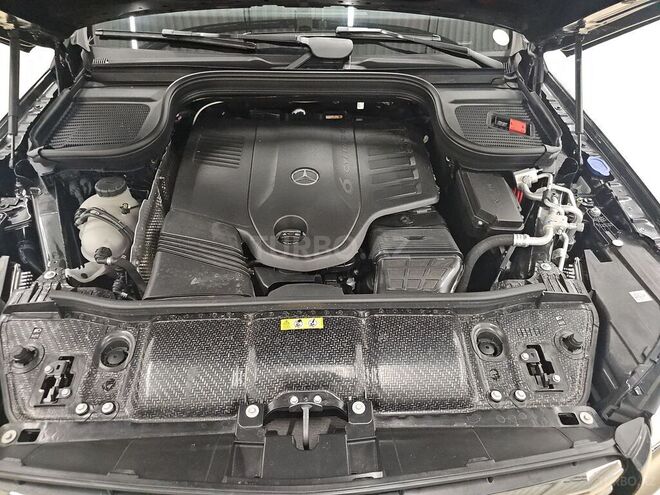 Mercedes GLS 450 4MATIC-13