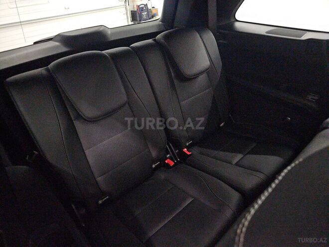 Mercedes GLS 450 4MATIC-11