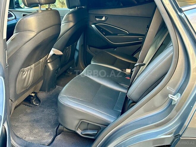 Hyundai Santa Fe-11