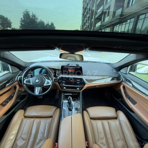 BMW 530-11