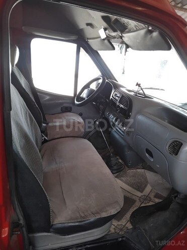 Ford Transit-8