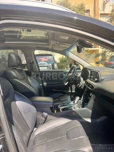 Hyundai Santa Fe-12