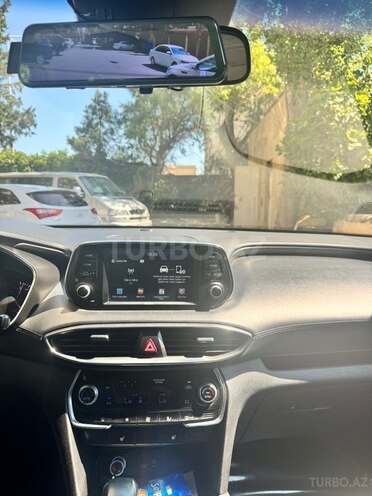 Hyundai Santa Fe-13