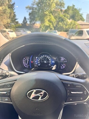 Hyundai Santa Fe-11