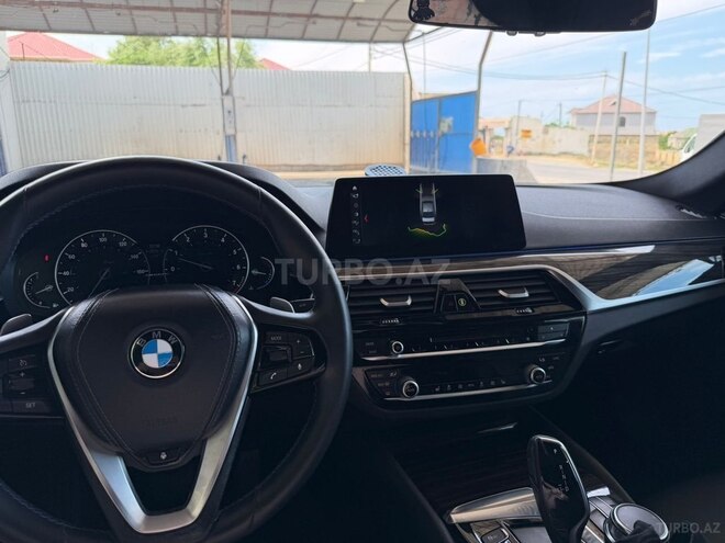 BMW 530-9