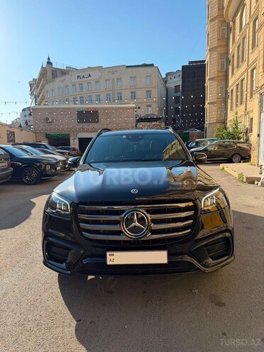 Mercedes GLS 450 4MATIC-1