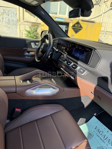 Mercedes GLS 450 4MATIC-8