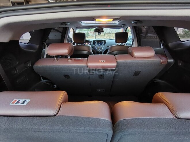 Hyundai Santa Fe-13
