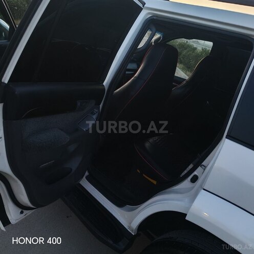 Toyota Land Cruiser Prado-5