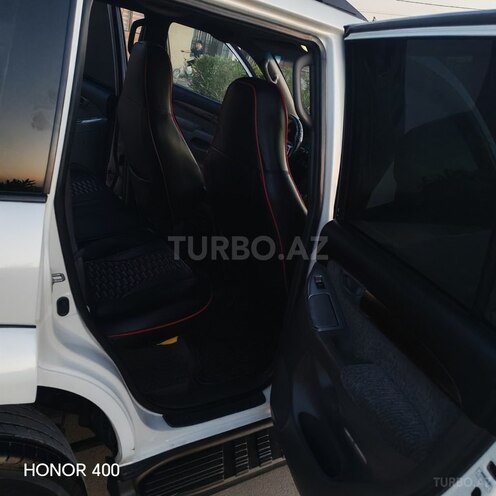 Toyota Land Cruiser Prado-7