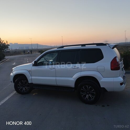 Toyota Land Cruiser Prado-15
