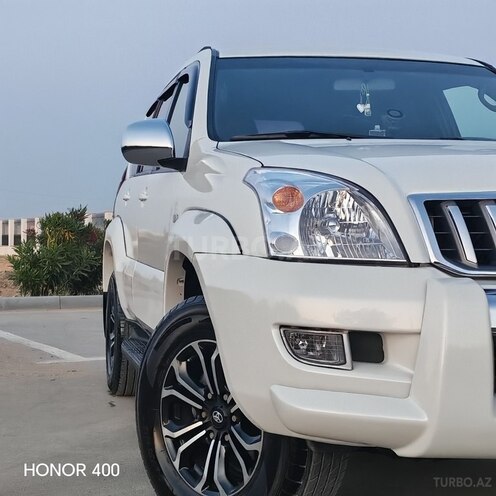 Toyota Land Cruiser Prado-13