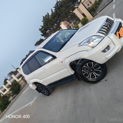 Toyota Land Cruiser Prado-11