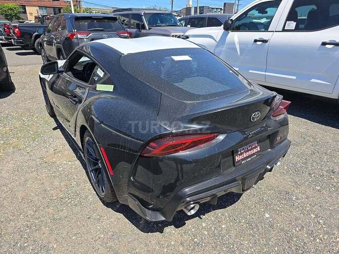 Toyota Supra-3