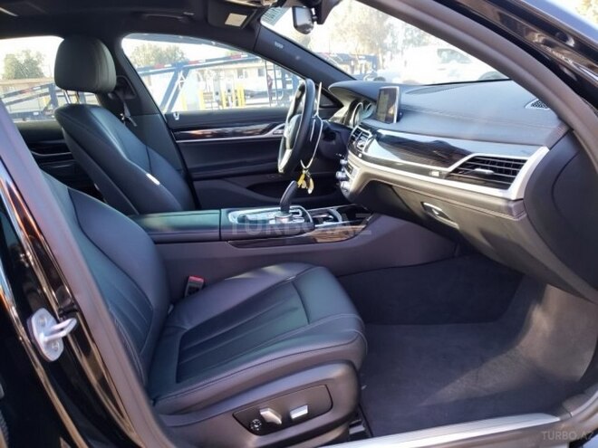 BMW 740-6