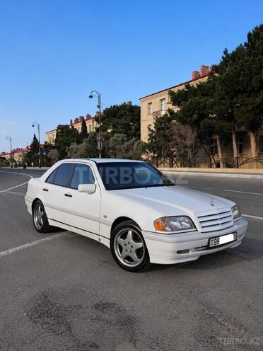 Mercedes C 180-4