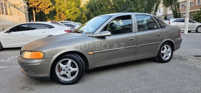 Opel Vectra-9