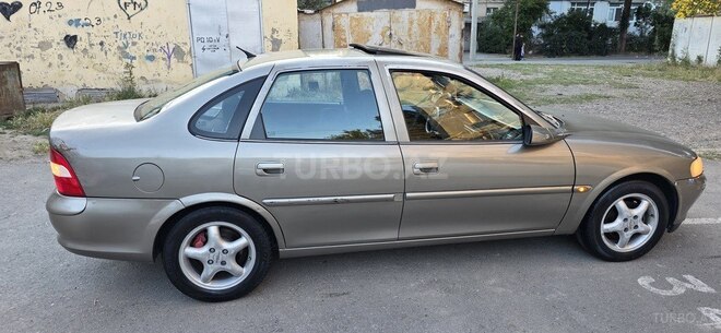 Opel Vectra-20