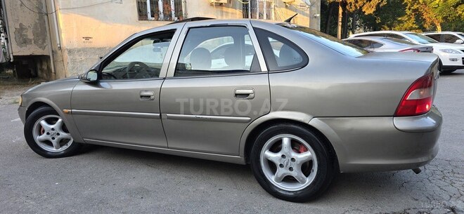 Opel Vectra-16