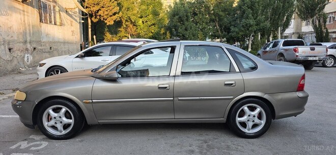 Opel Vectra-5