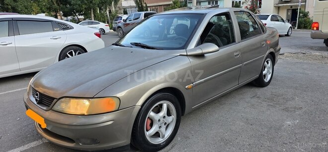 Opel Vectra-6