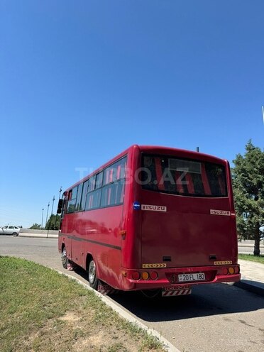 Isuzu Ecobus-6