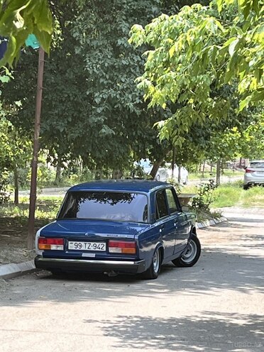 LADA (VAZ) 2107-2