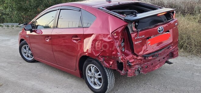 Toyota Prius-2