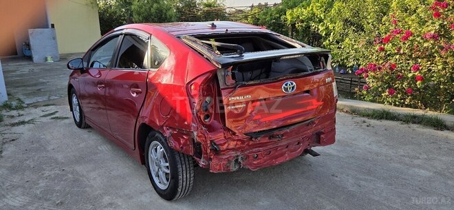 Toyota Prius-7