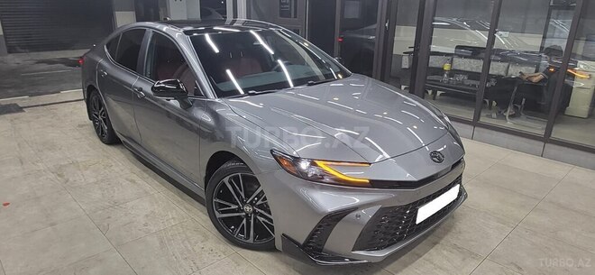Toyota Camry-5
