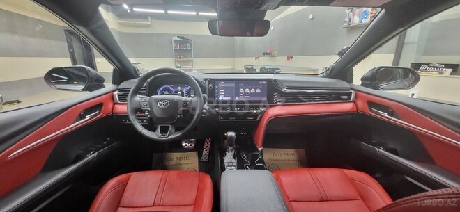 Toyota Camry-16