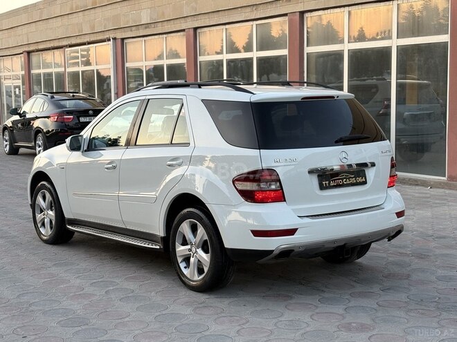Mercedes ML 350 4MATIC-4