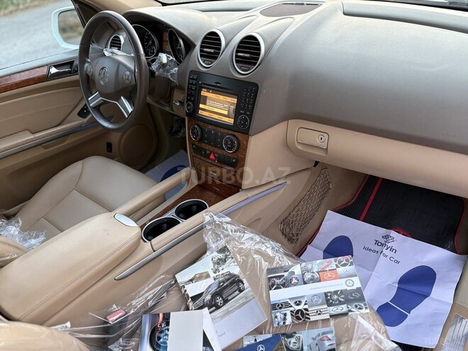 Mercedes ML 350 4MATIC-24