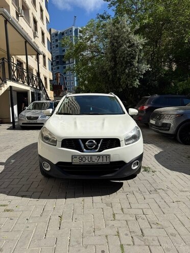 Nissan Qashqai-1