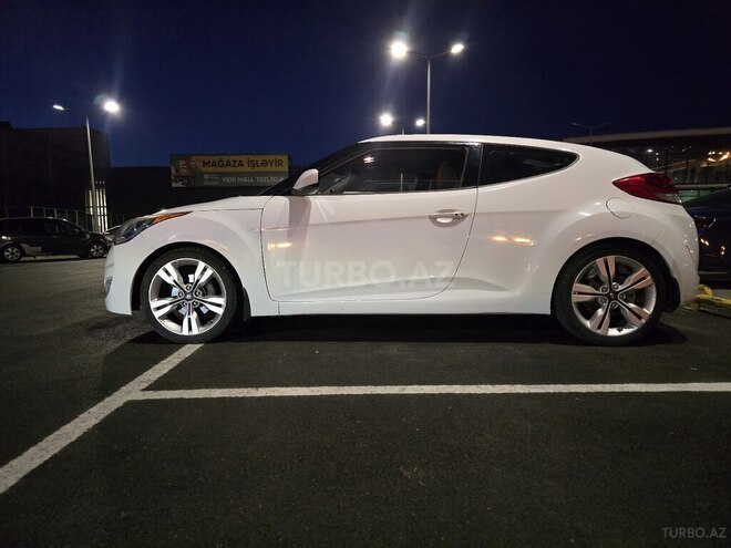 Hyundai Veloster-20