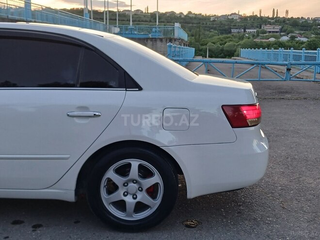 Hyundai Sonata-4