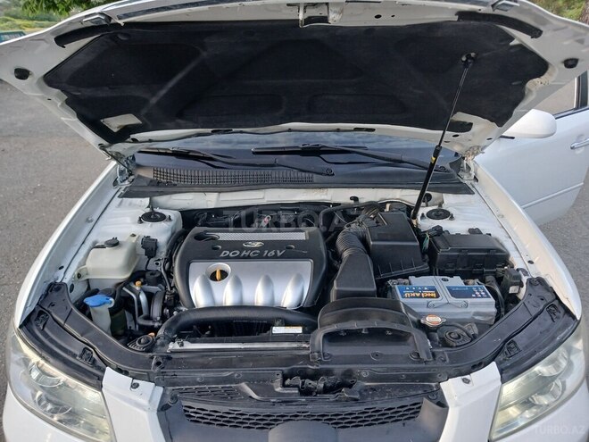 Hyundai Sonata-5