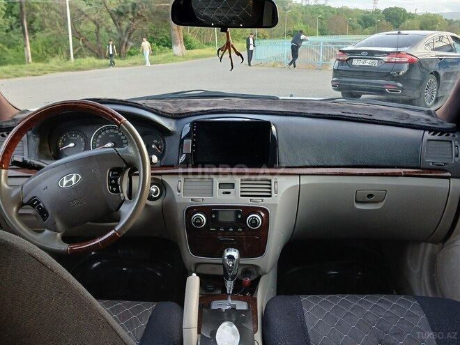 Hyundai Sonata-8