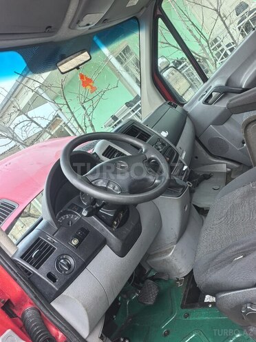 Mercedes Sprinter 516-8